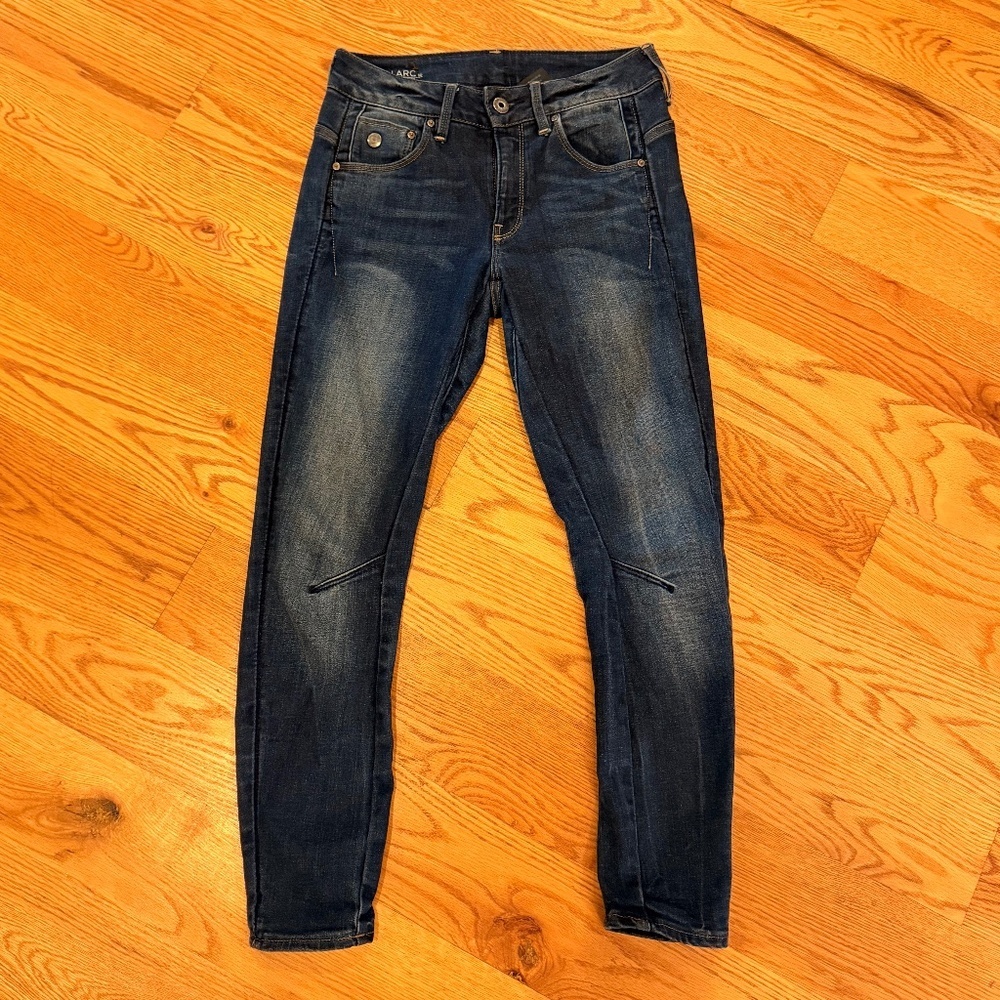 LIKE NEW G-Star Arc 3D Mid Skinny Jeans in Color: Dark Aged (Size:  W24 L28) - Picture 4 of 10